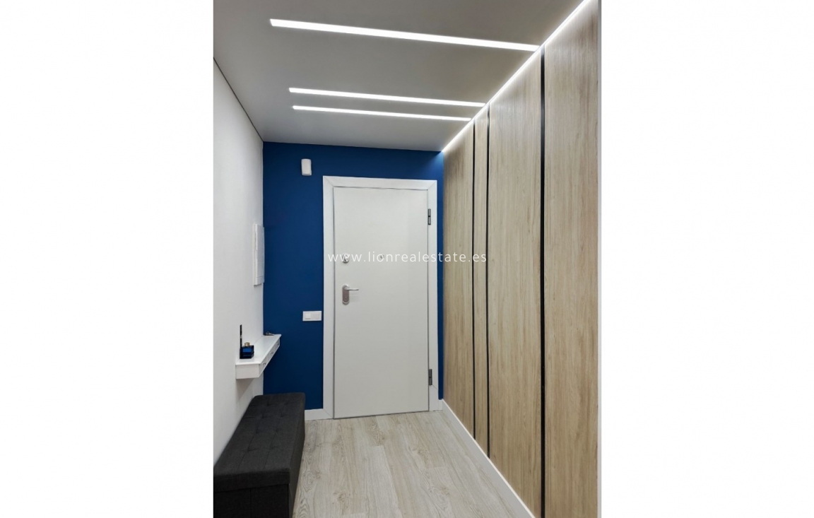 Resale - Apartment / flat - Torrevieja