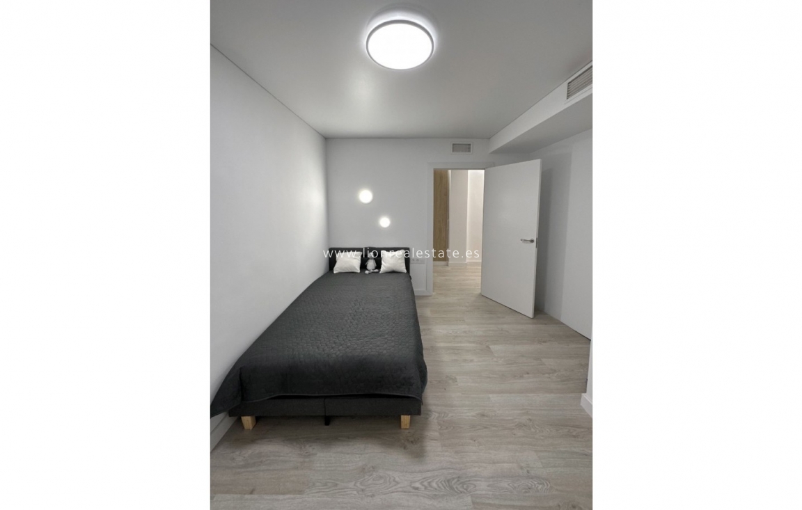 Resale - Apartment / flat - Torrevieja