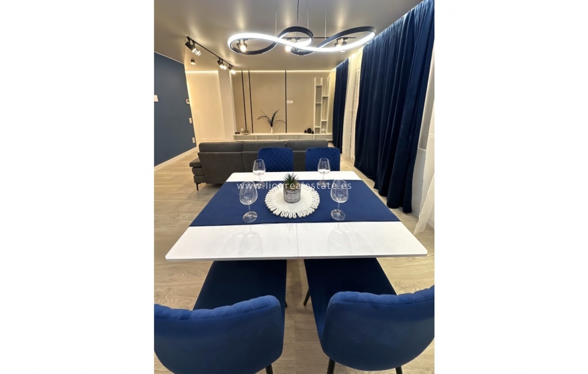 Resale - Apartment / flat - Torrevieja