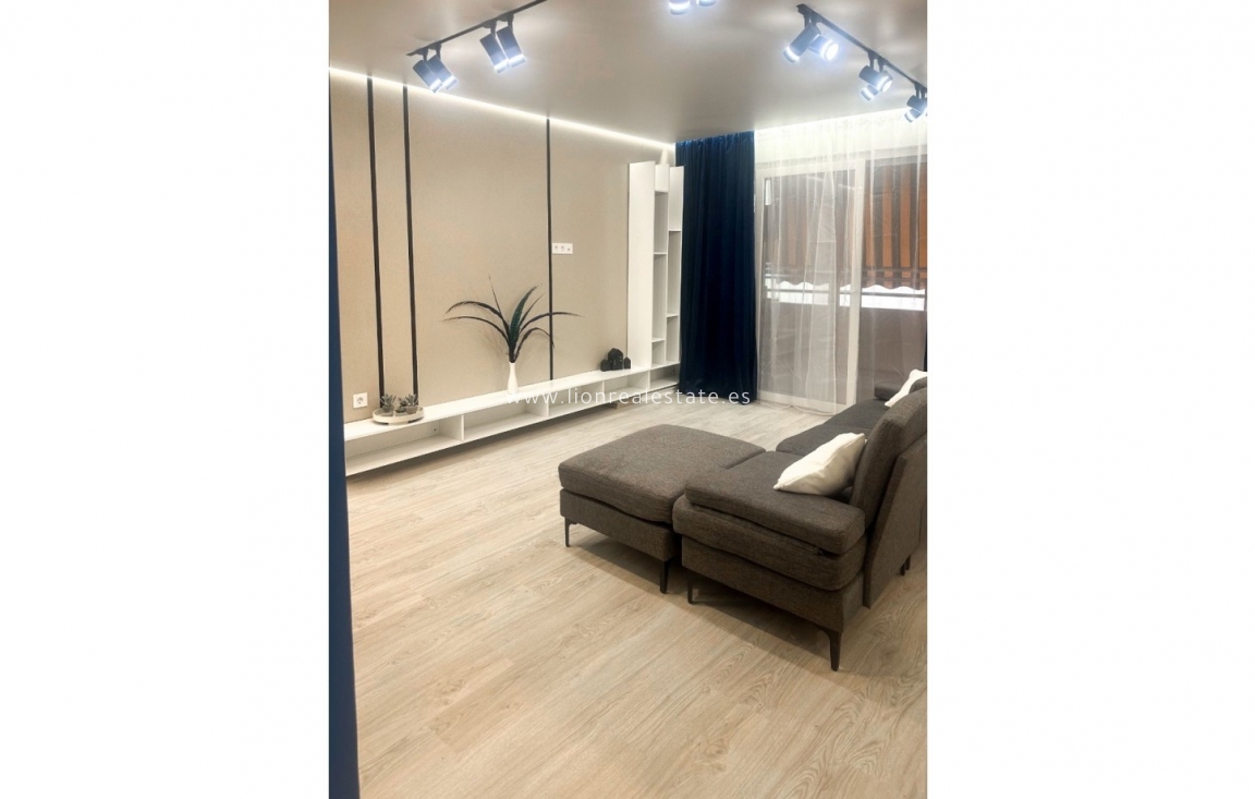 Resale - Apartment / flat - Torrevieja