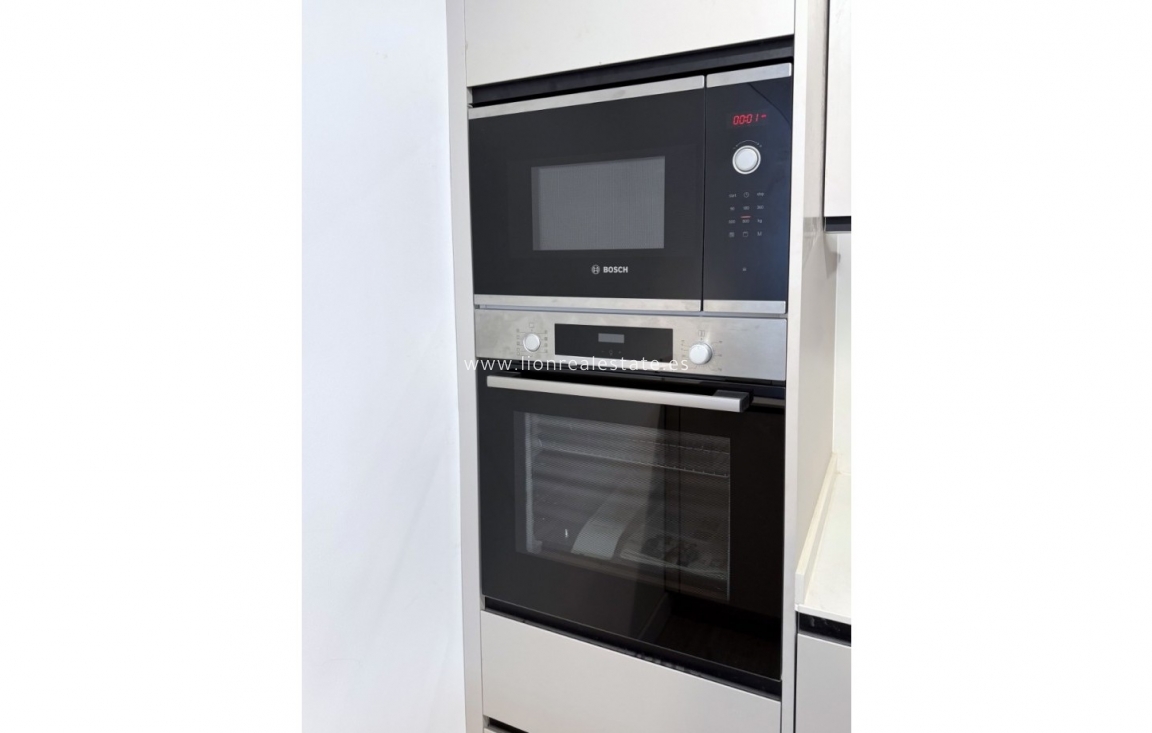 Resale - Apartment / flat - Torrevieja