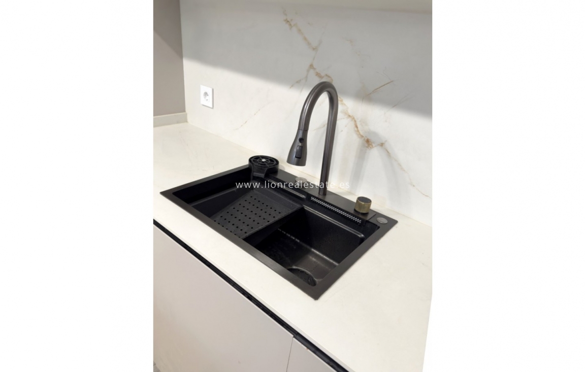 Resale - Apartment / flat - Torrevieja