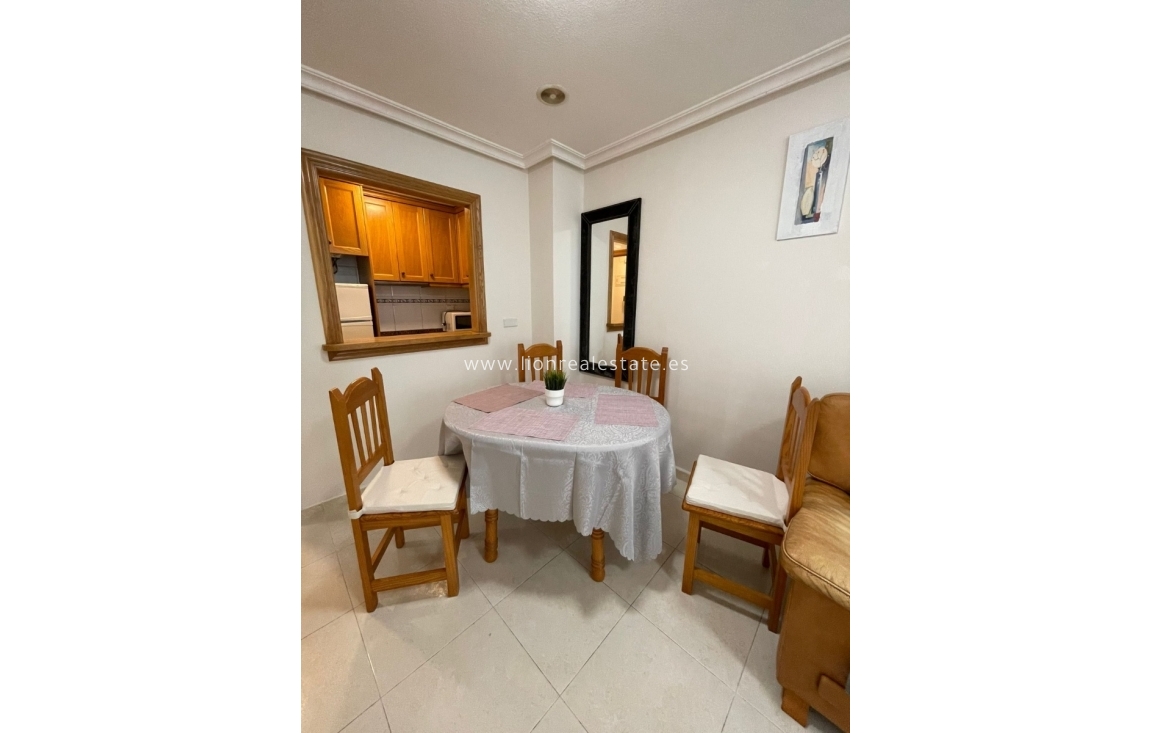 Resale - Apartment / flat - Torrevieja