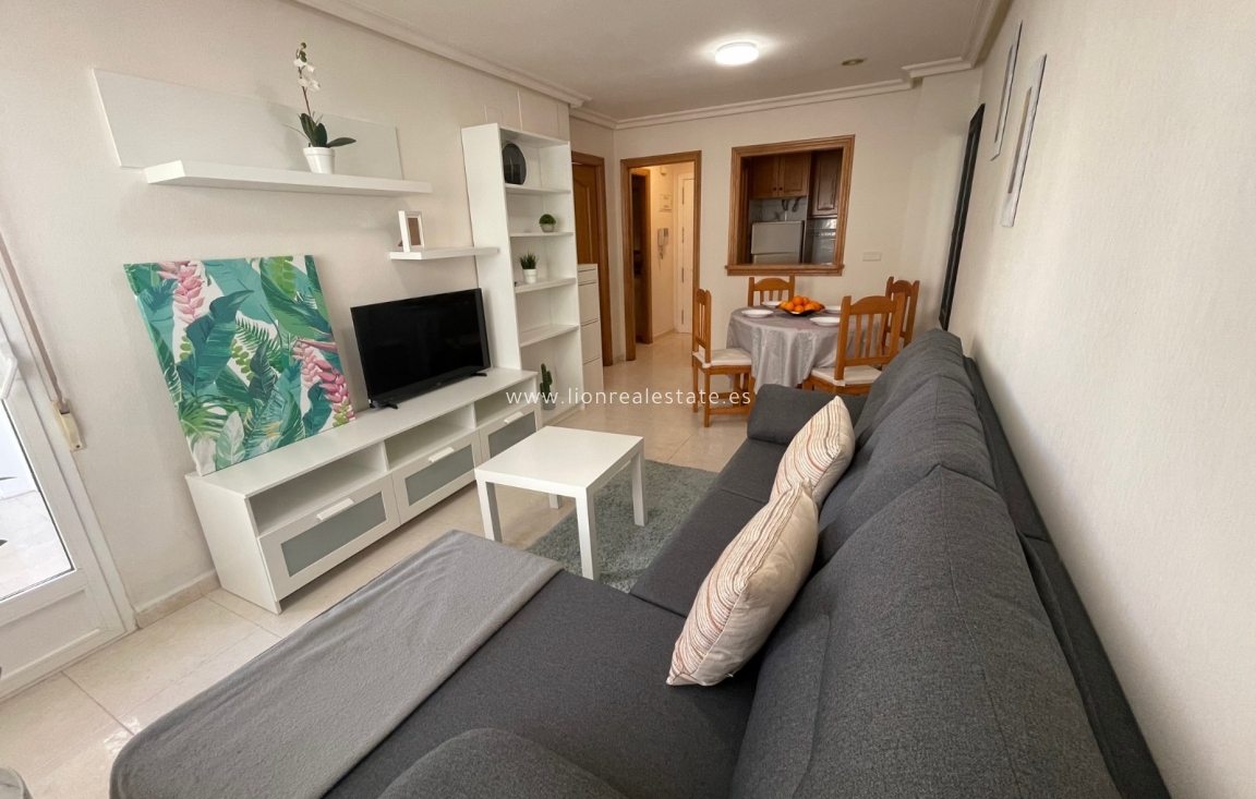 Resale - Apartment / flat - Torrevieja