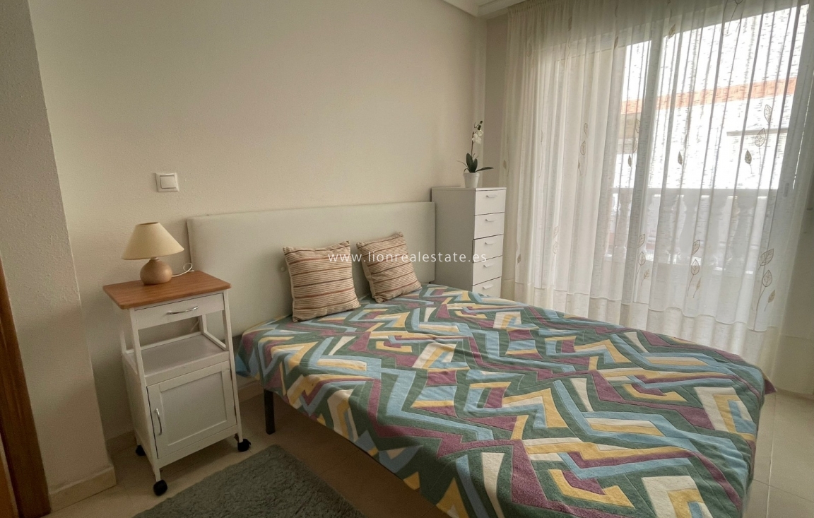 Resale - Apartment / flat - Torrevieja