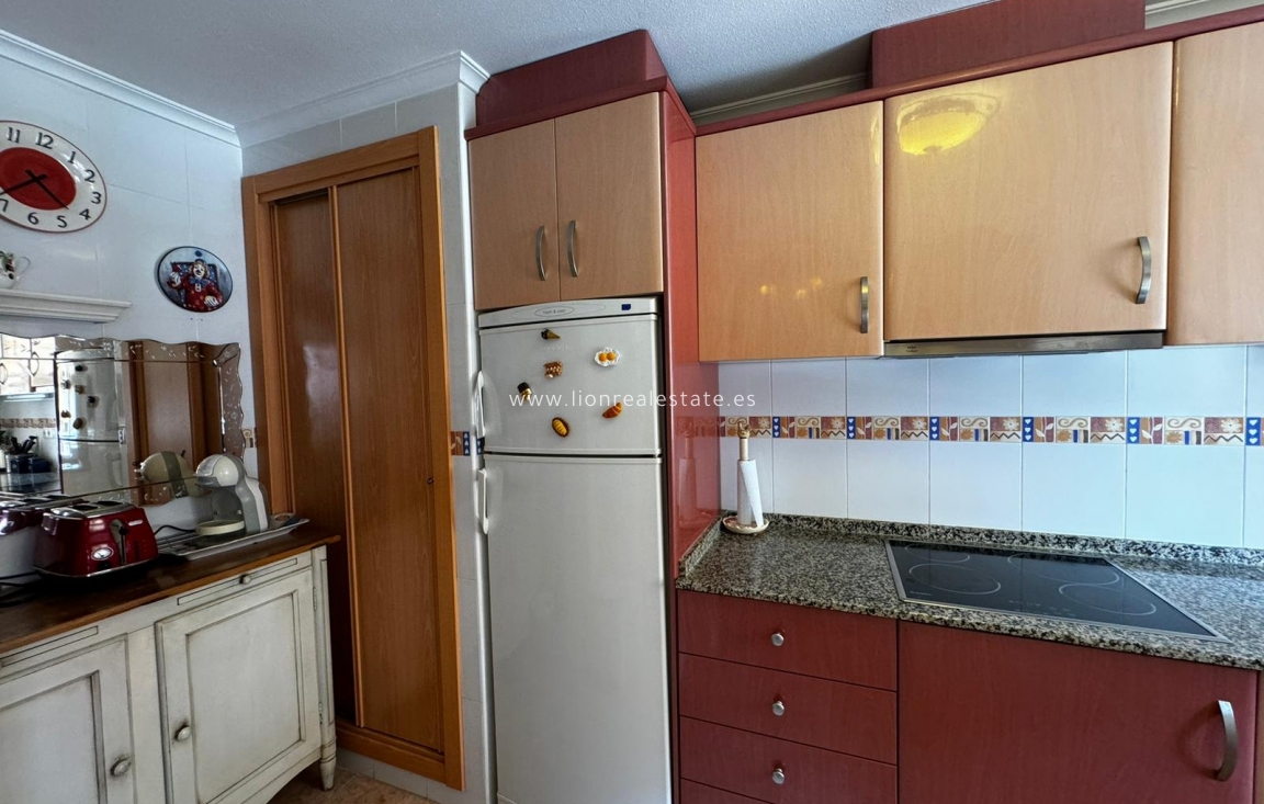 Resale - Apartment / flat - Torrevieja