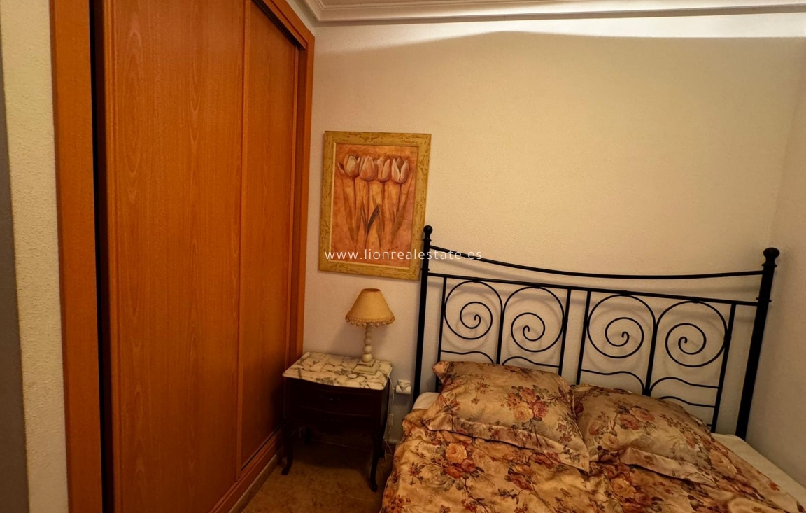 Resale - Apartment / flat - Torrevieja