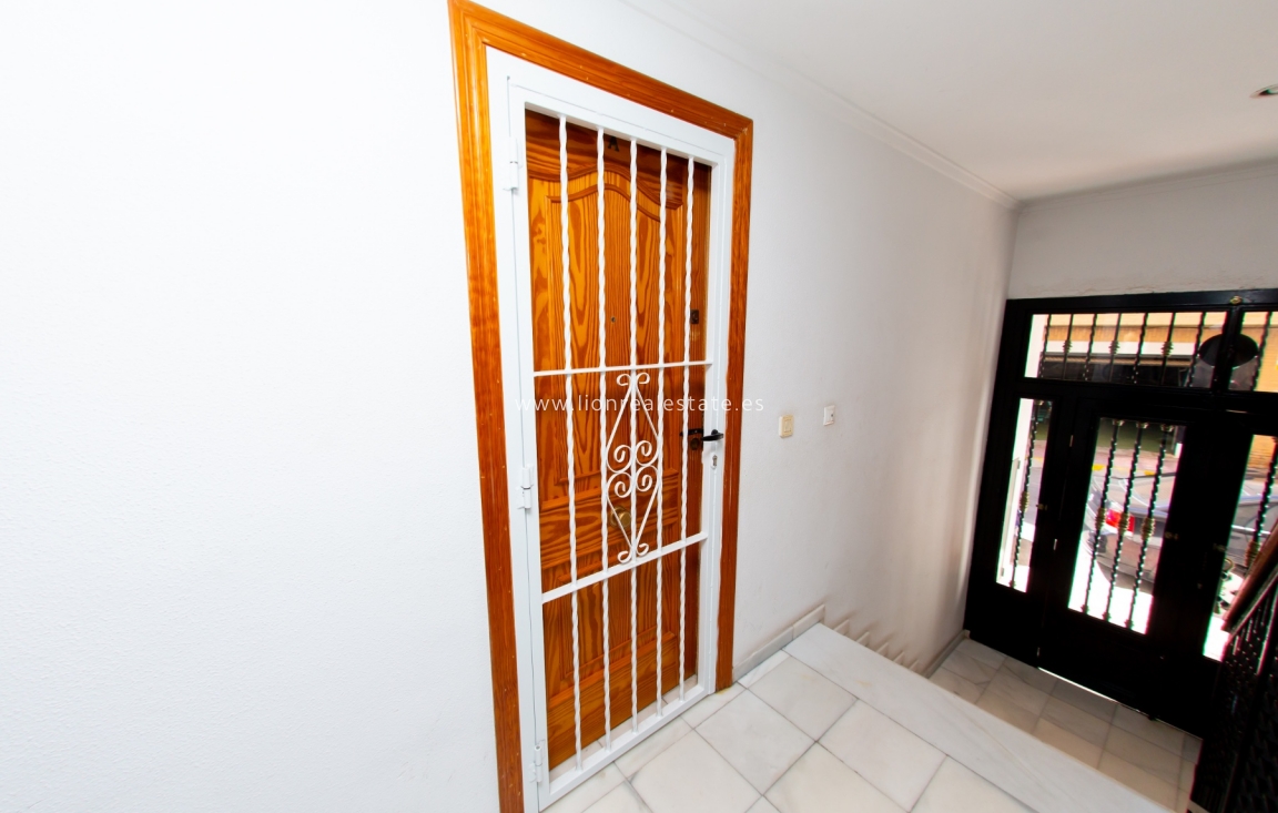 Resale - Apartment / flat - Torrevieja