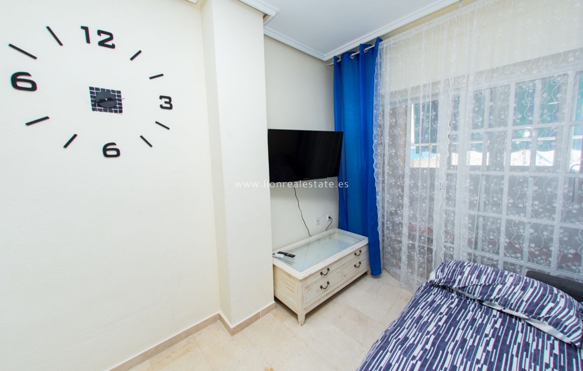 Resale - Apartment / flat - Torrevieja