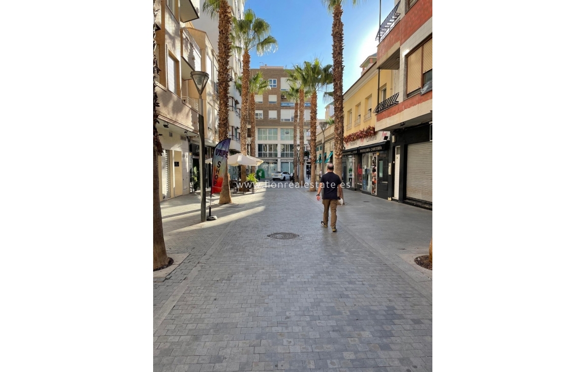 Resale - Building - Torrevieja - torrevieja