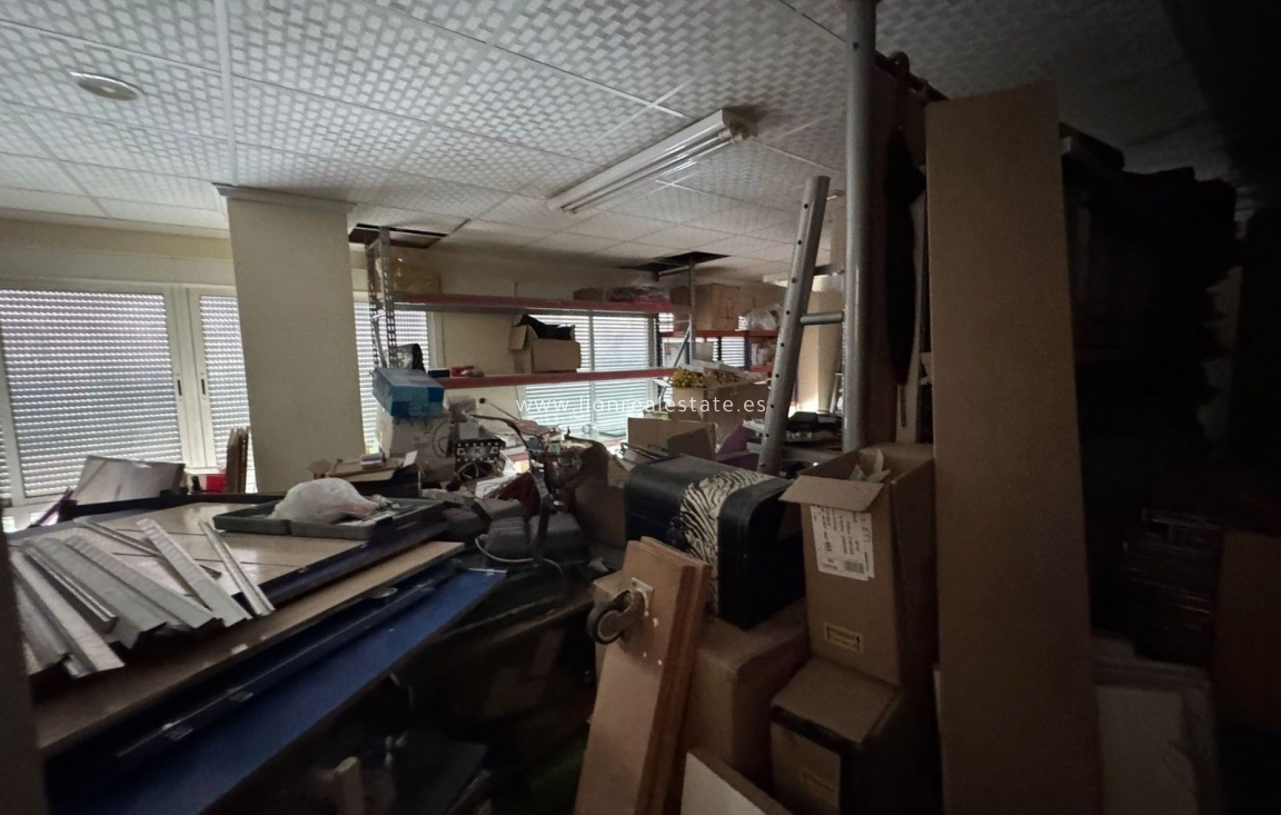 Resale - Building - Torrevieja - torrevieja