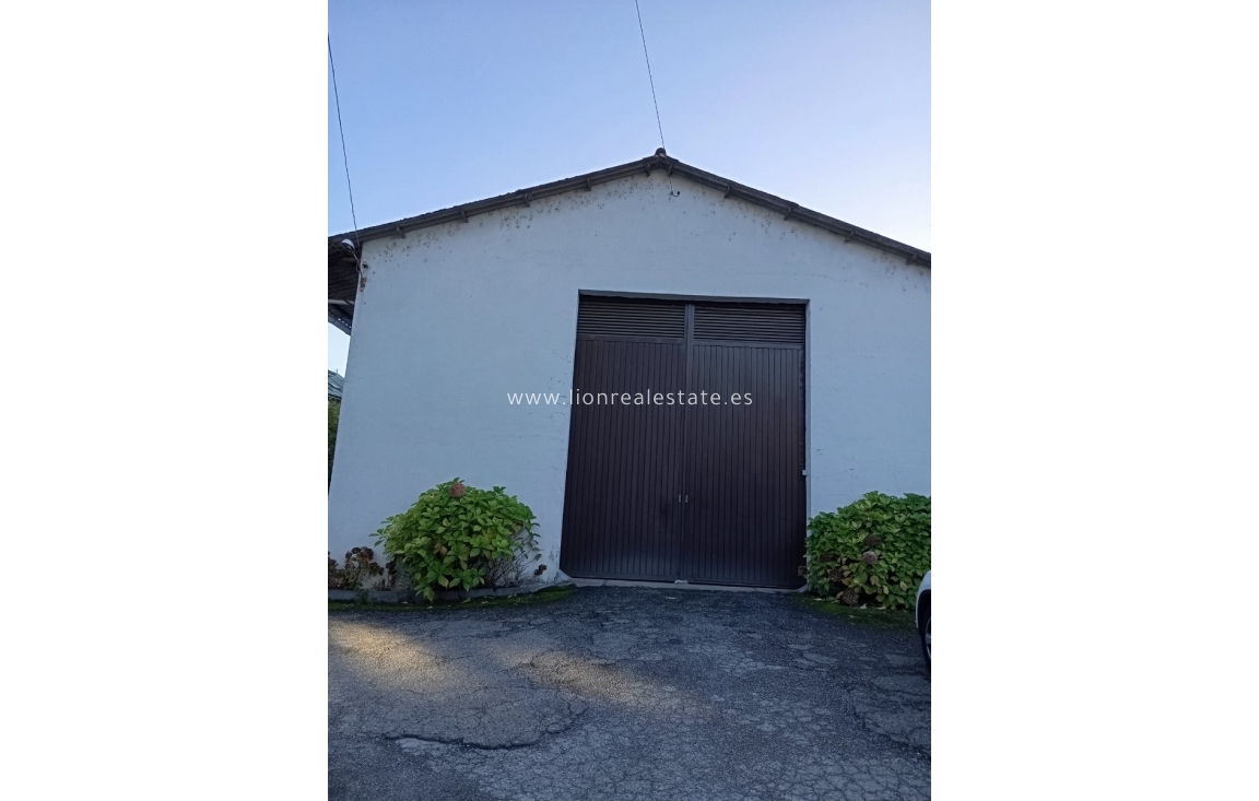 Resale - Building - Valencia