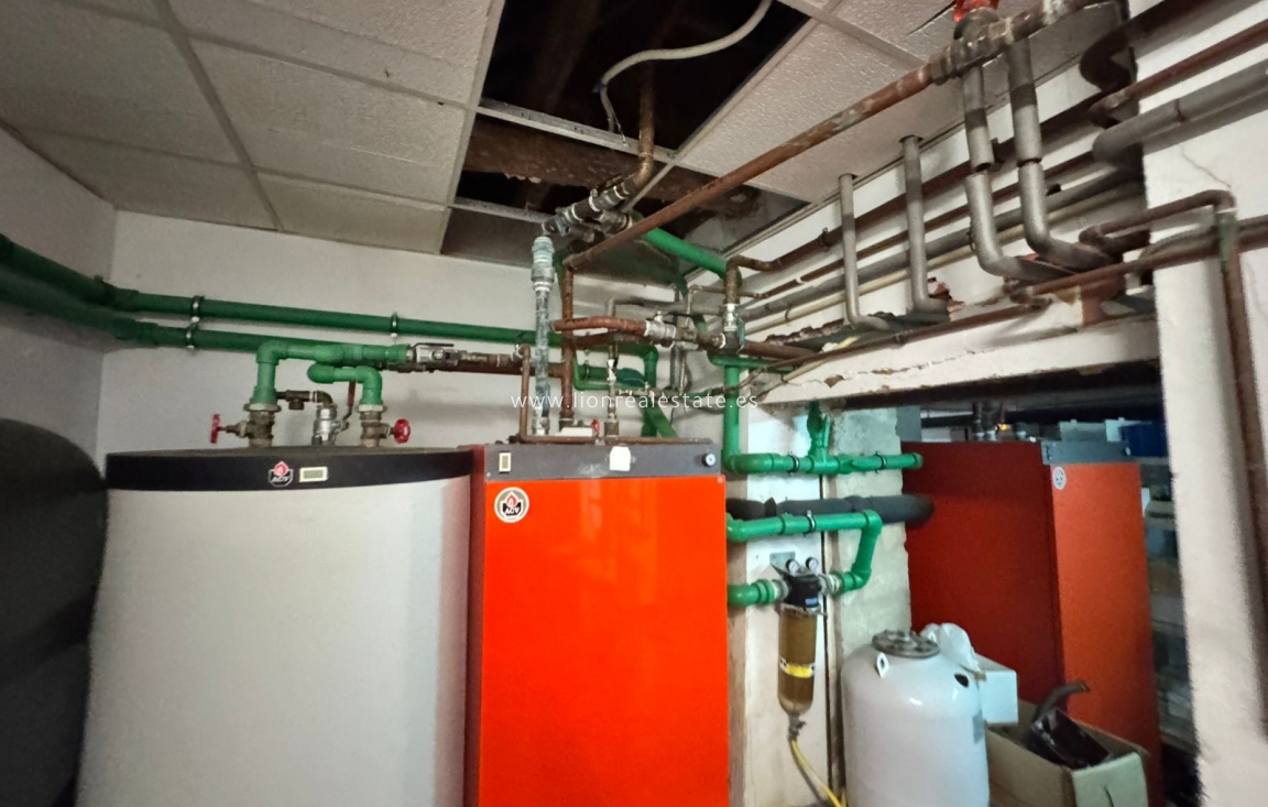 Resale - Building - Valencia