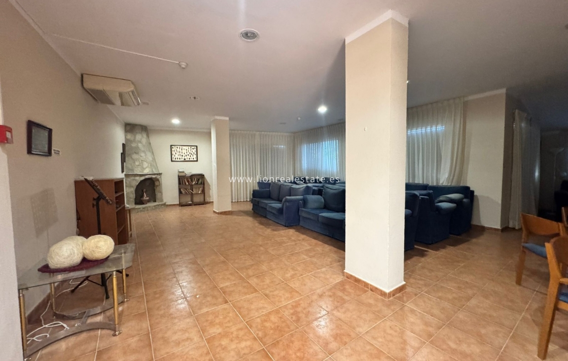 Resale - Building - Valencia