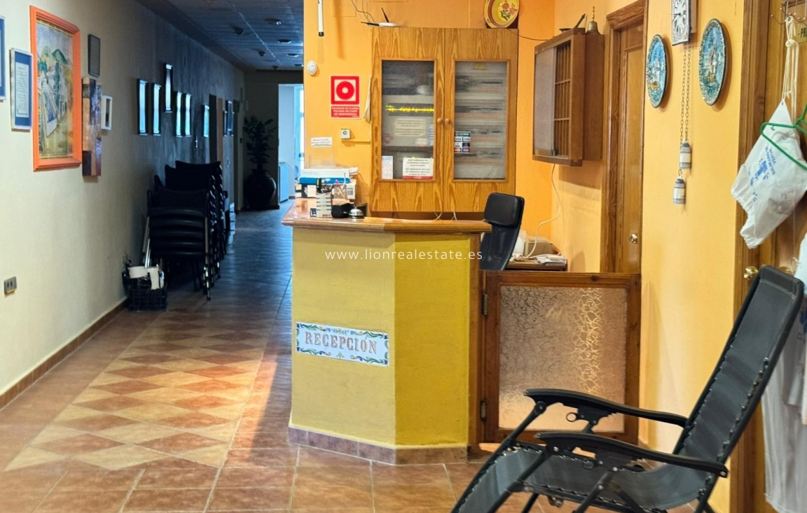 Resale - Building - Valencia