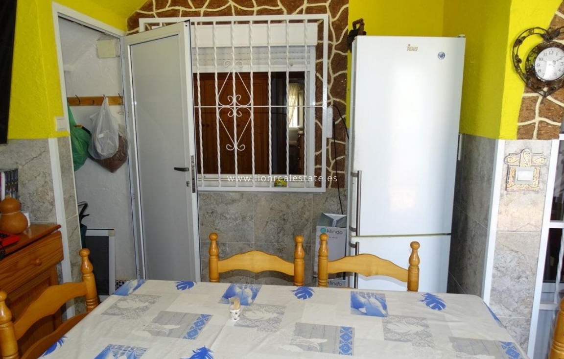 Resale - Bungalow - Guardamar del Segura - El moncayo