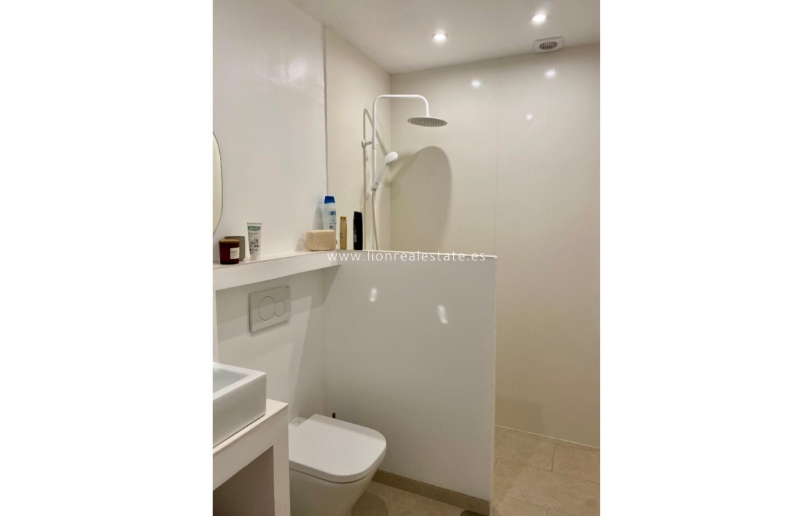 Resale - Bungalow - Orihuela Costa - Cabo Roig