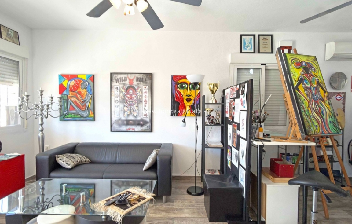 Resale - Bungalow - Orihuela Costa - La Zenia