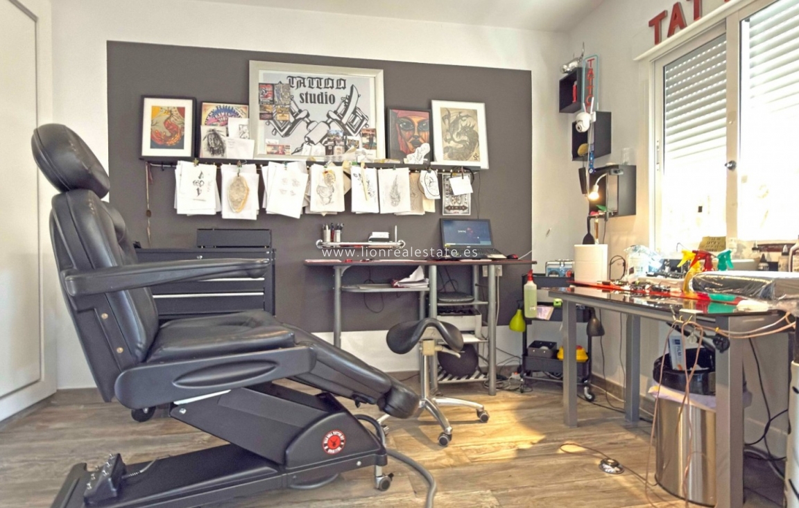 Resale - Bungalow - Orihuela Costa - La Zenia