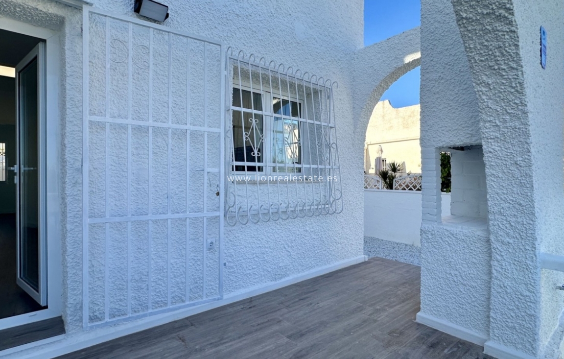 Resale - Bungalow - Orihuela Costa - Las Filipinas