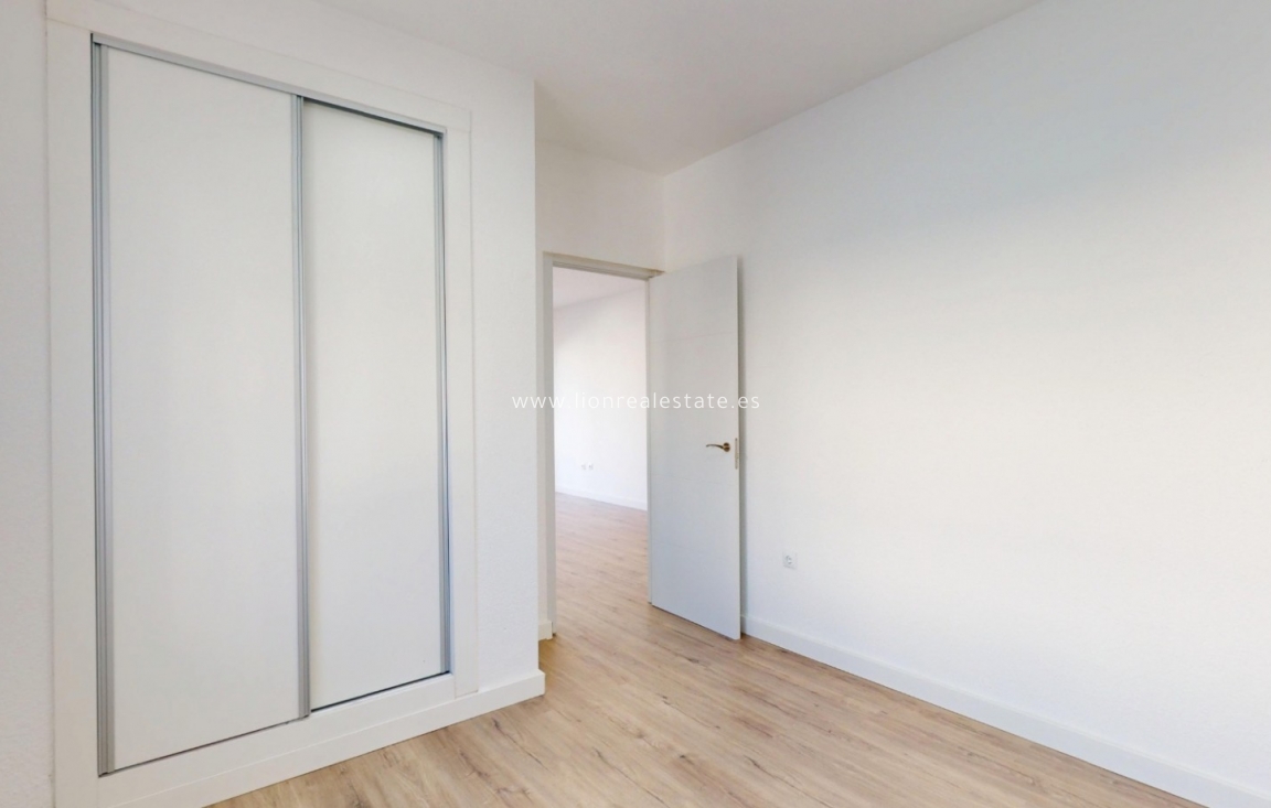 Resale - Bungalow - Orihuela Costa - Las Filipinas