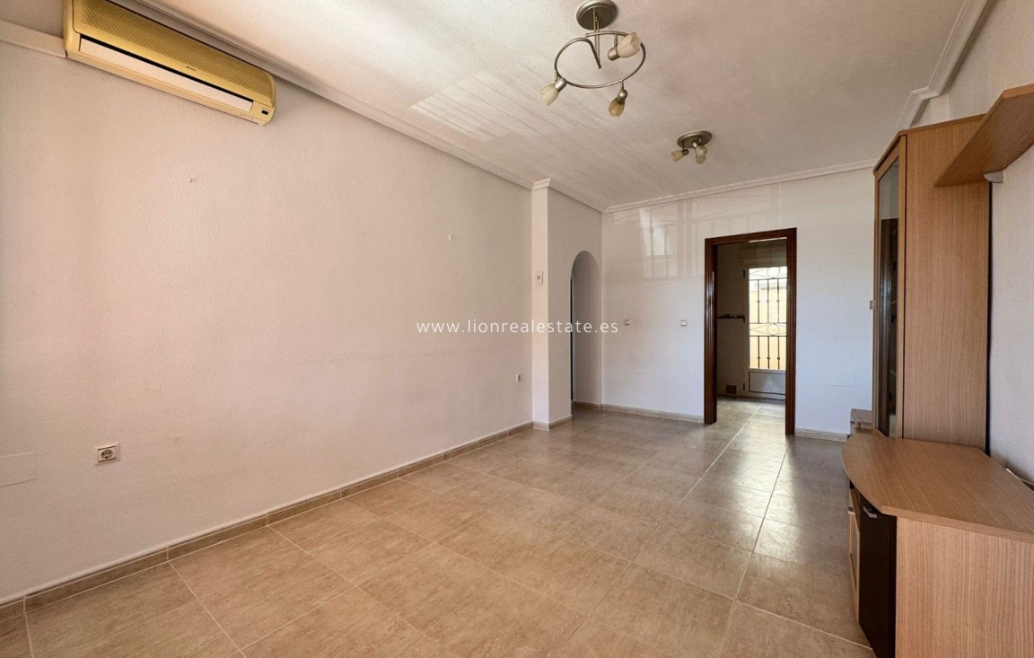 Resale - Bungalow - Orihuela Costa - Los Altos