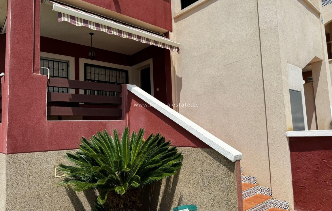 Resale - Bungalow - Orihuela Costa - Los Altos