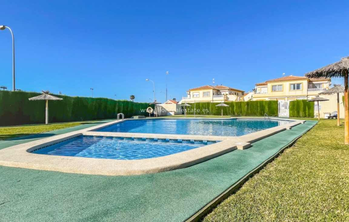 Resale - Bungalow - Orihuela Costa - Playa Flamenca