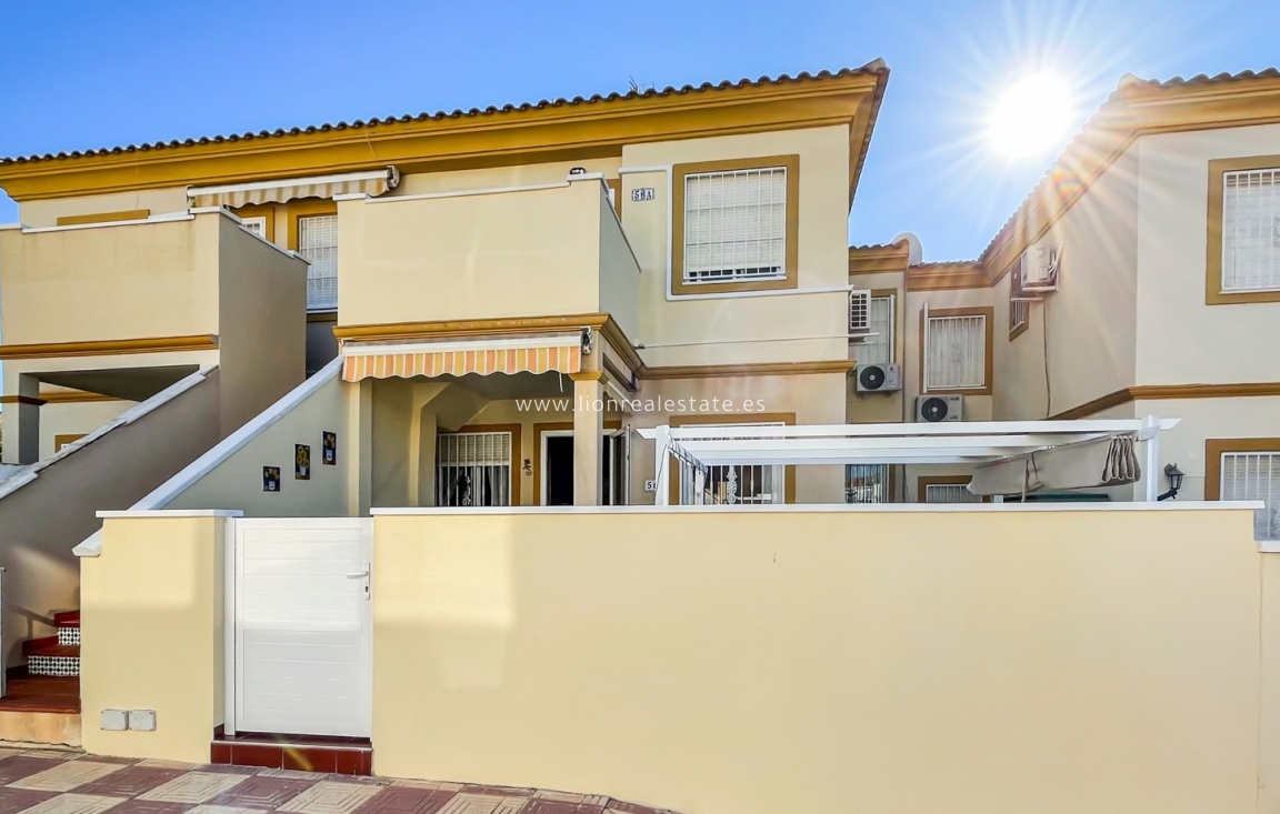 Resale - Bungalow - Orihuela Costa - Playa Flamenca