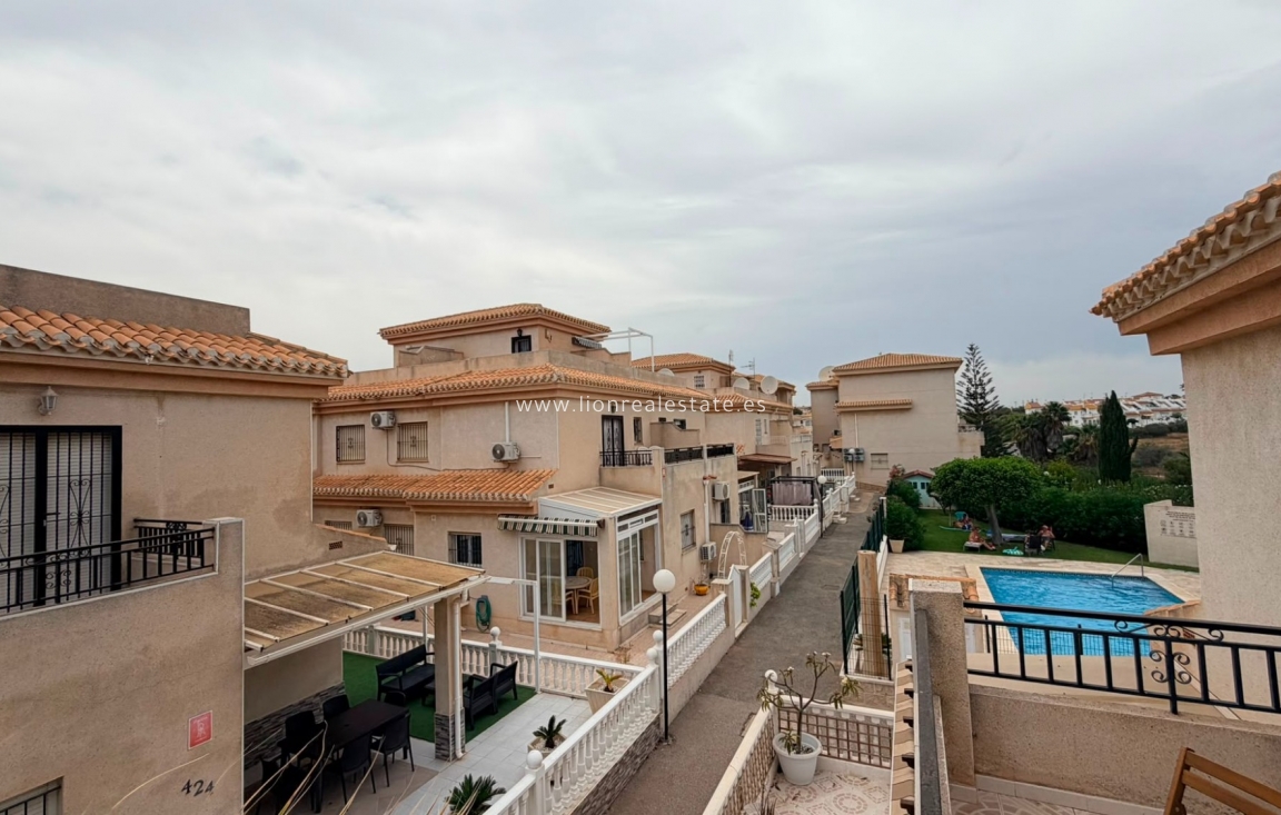 Resale - Bungalow - Orihuela Costa - Playa Flamenca