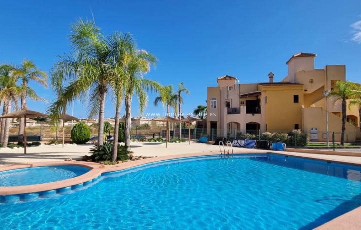 Resale - Bungalow - Orihuela Costa - Punta Prima