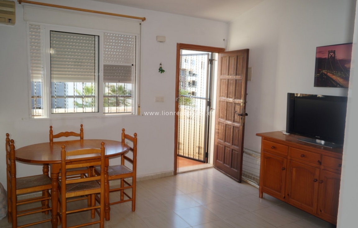 Resale - Bungalow - Orihuela Costa - Villamartín