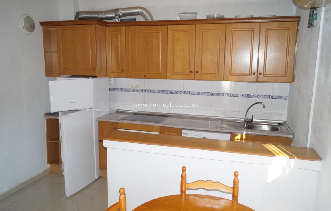 Resale - Bungalow - Orihuela Costa - Villamartín