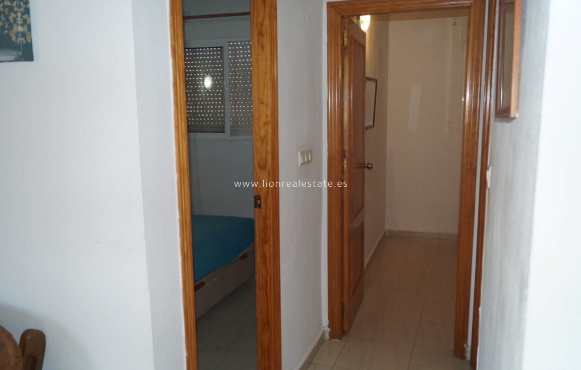 Resale - Bungalow - Orihuela Costa - Villamartín