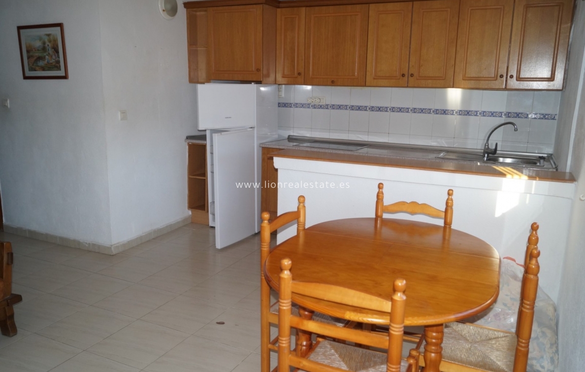 Resale - Bungalow - Orihuela Costa - Villamartín