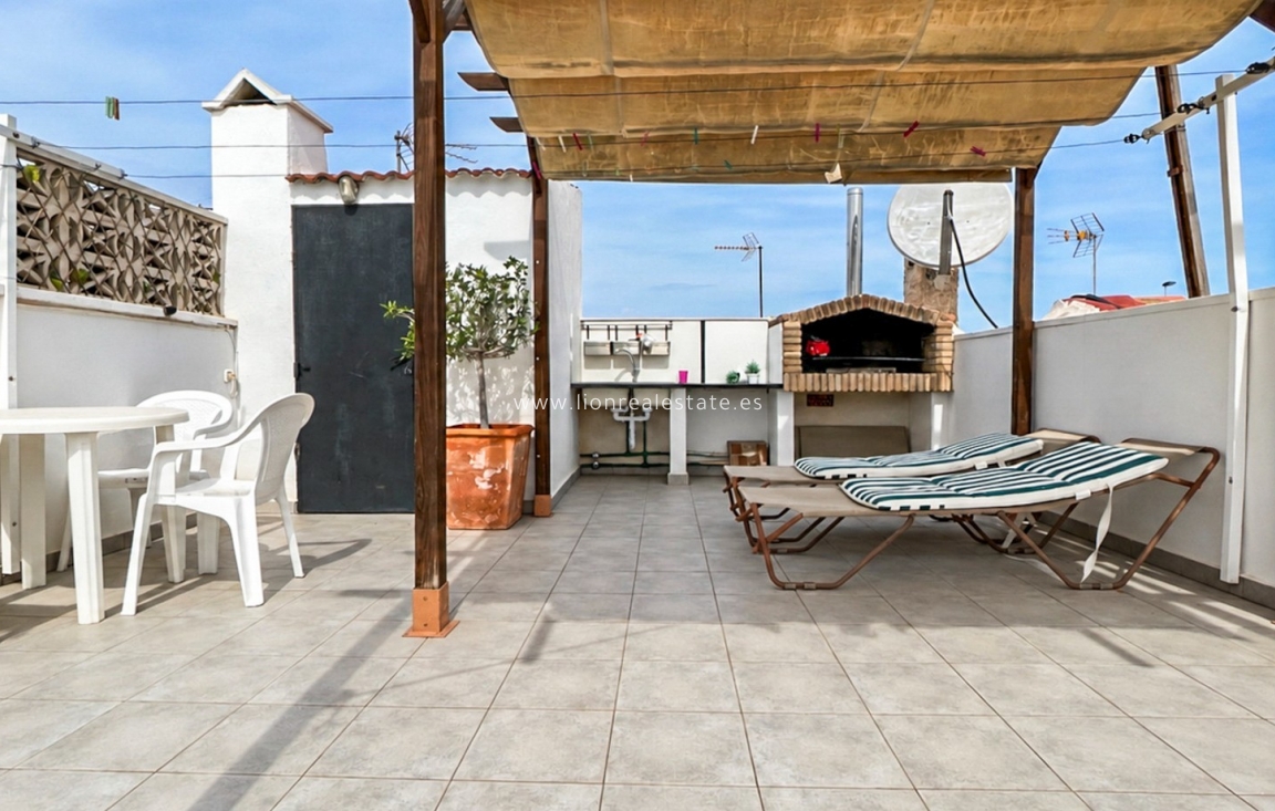 Resale - Bungalow - Torrevieja - La Siesta - El Salado -  Torreta
