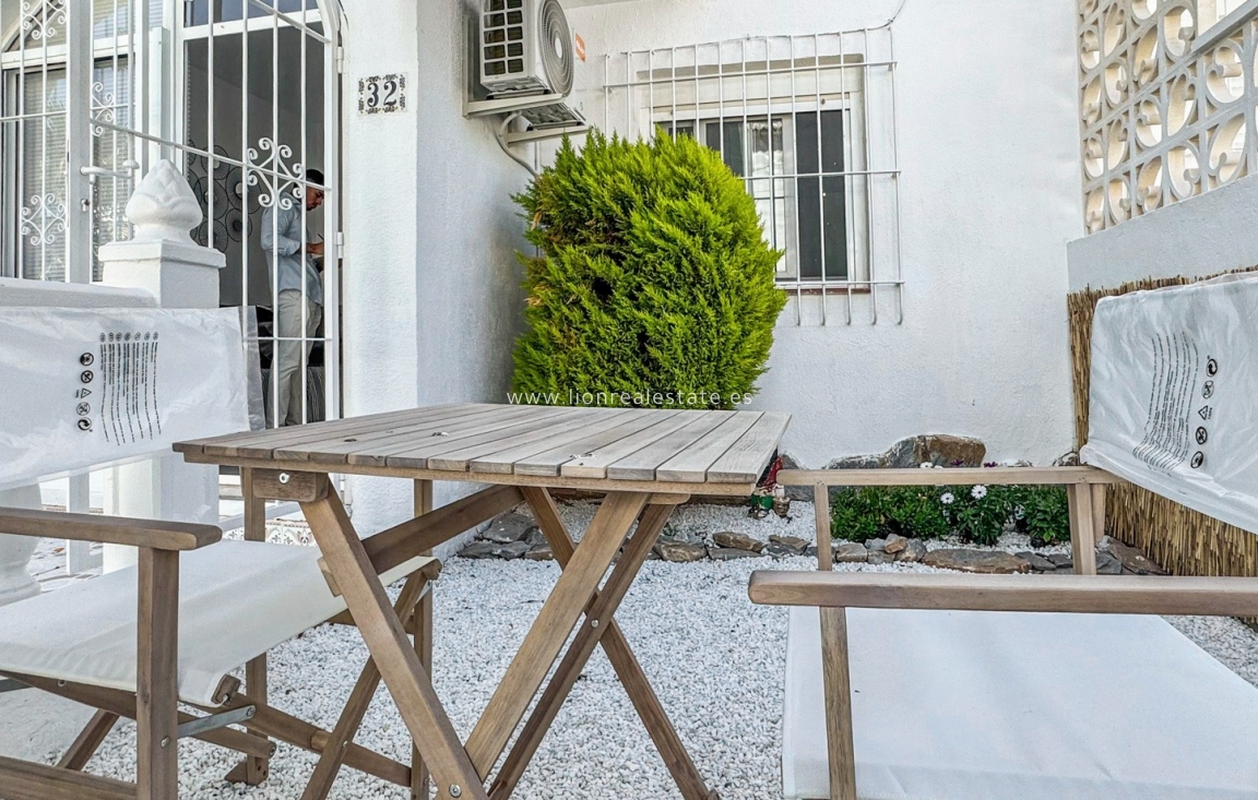Resale - Bungalow - Torrevieja - Los Balcones - Los Altos del Edén