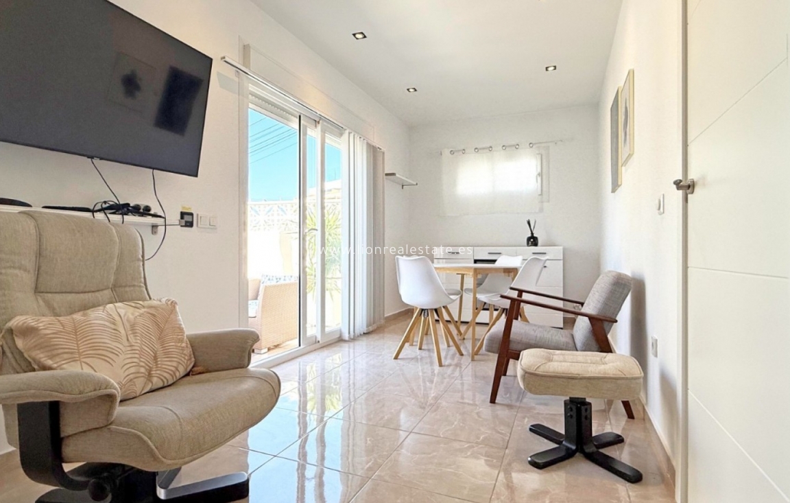 Resale - Bungalow - Torrevieja - Torrelamata - La Mata