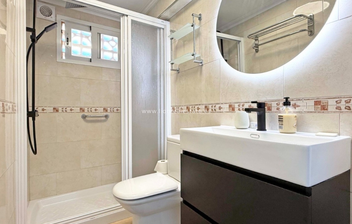 Resale - Bungalow - Torrevieja - Torrelamata - La Mata