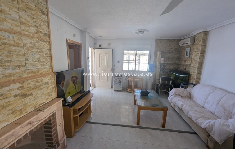 Resale - Chalet - Orihuela Costa - Orihuela