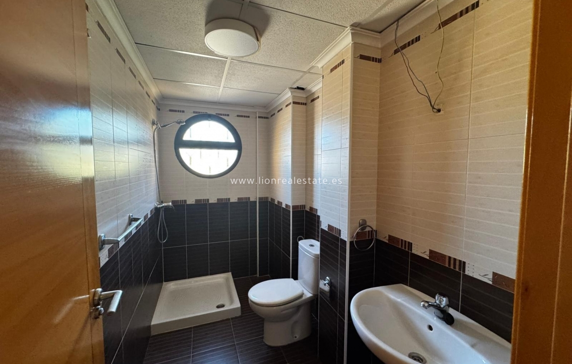 Resale - Chalet - Orihuela Costa - Villamartín