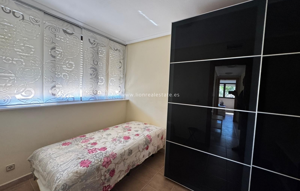 Resale - Chalet - Orihuela Costa - Villamartín