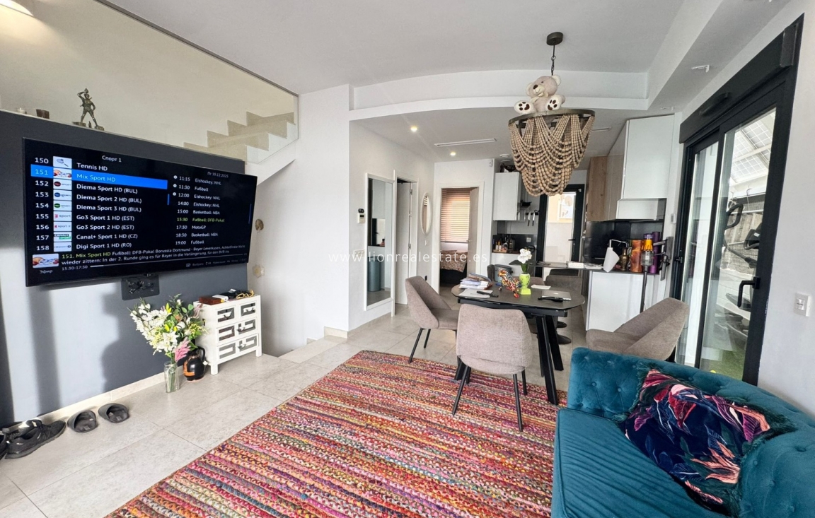 Resale - Chalet - Orihuela Costa - Villamartín