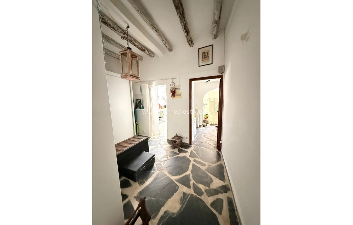 Resale - Chalet - Valencia