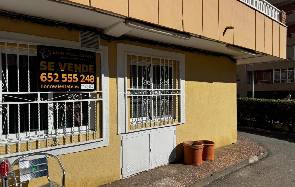 Resale - Commercial - Orihuela Costa - Punta Prima