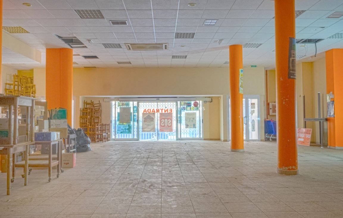 Resale - Commercial - Torrevieja