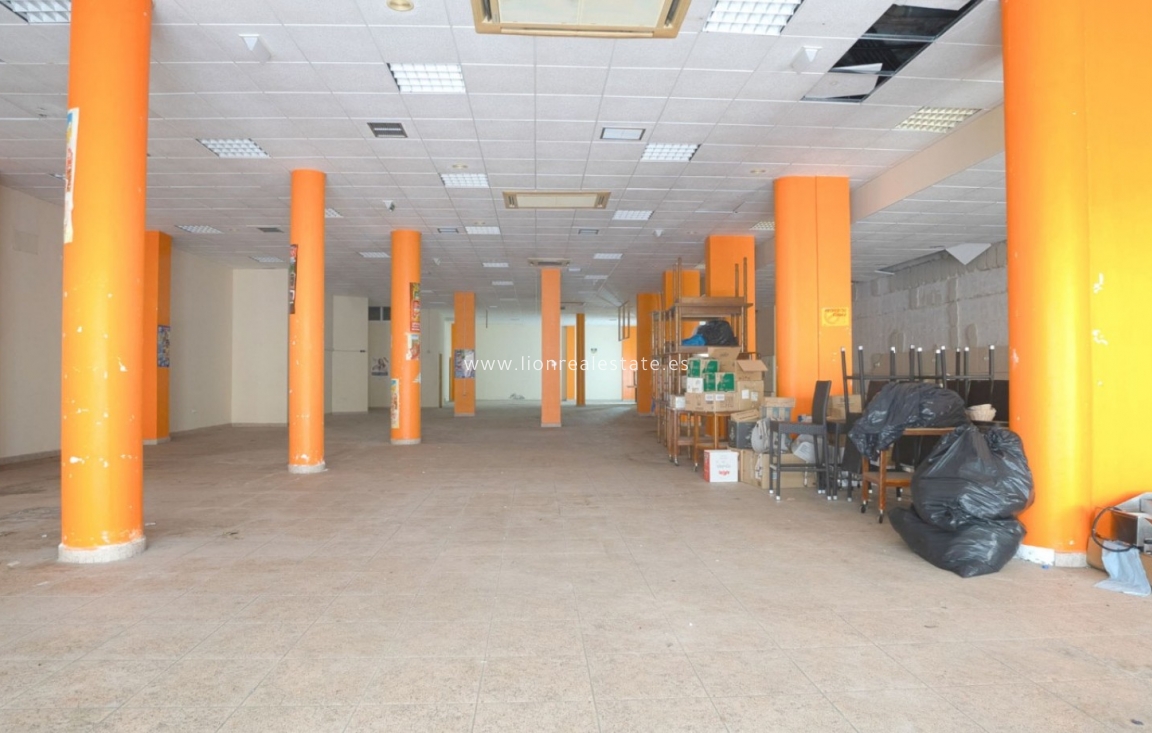 Resale - Commercial - Torrevieja