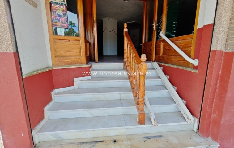 Resale - Commercial - Torrevieja