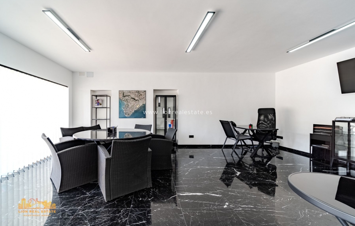 Resale - Commercial Unit - Cabo Roig - Costa blanca