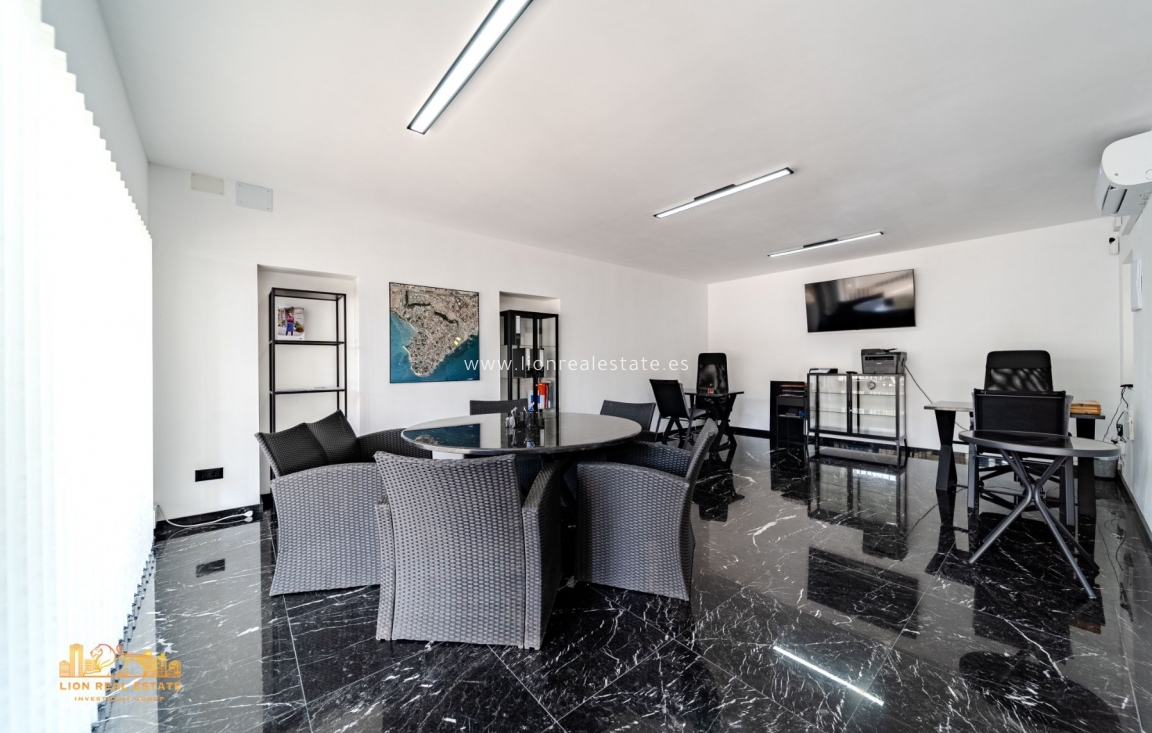 Resale - Commercial Unit - Cabo Roig - Costa blanca